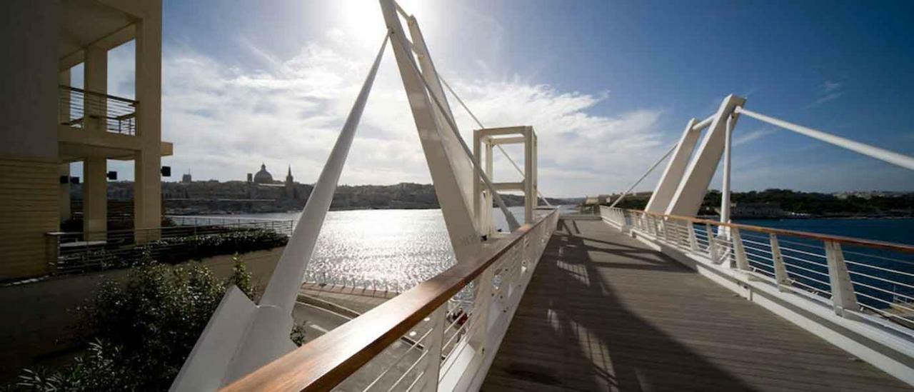 Cosy 1Br Penthouse With Terrace, Great Location Apartman Gżira Kültér fotó